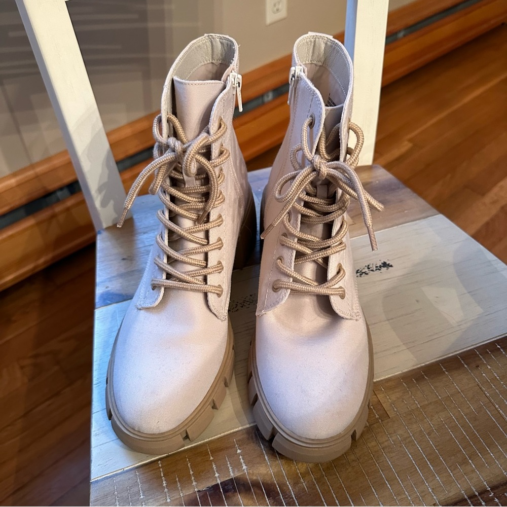 Universal Thread | Kolbi combat boots - Picture 2 of 8
